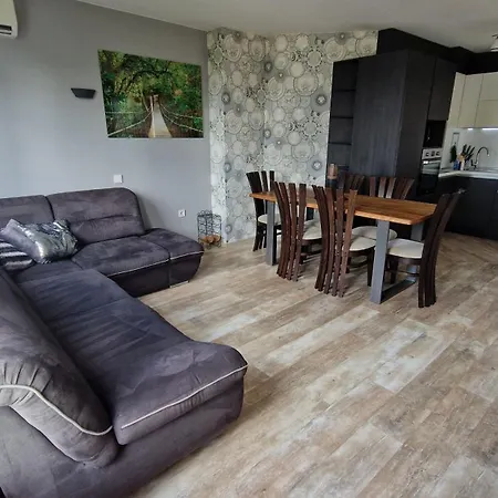 зорница Apartment